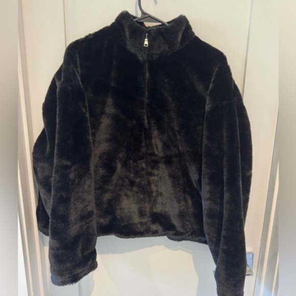a new day Jackets & Blazers - A New Day faux fur quarter zip, black Medium M soft y2k I